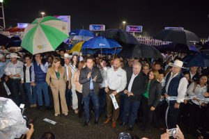 Gobernador corta el listón que da inicio a la Feria Tamaulipas 2016.