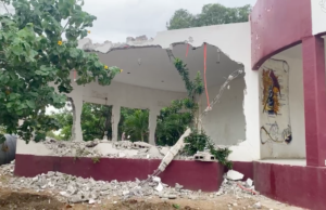 Empieza demolición de cuartel de bomberos