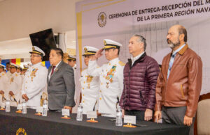 Atestigua Adrián Oseguera cambio de mando de la Primera Región Naval