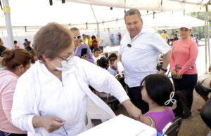 Llevan brigada de vacunación a Colonia Alianza Real en Escobedo