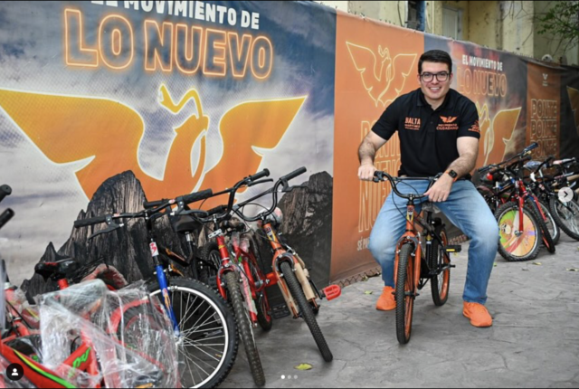 Baltazar Martinez regala bicicletas a niños de nuevo leon Baltazar Martínez regala bicicletas a niñas y niños de Nuevo León