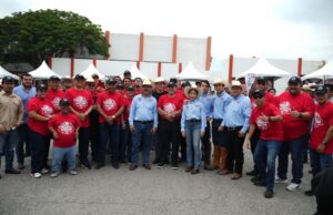 Fortalece rector de la UAT la unidad y las tradiciones en la FMVZ